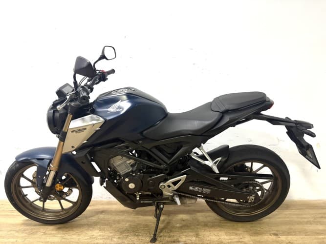 HONDA CB 125 R 2022 de segunda mano