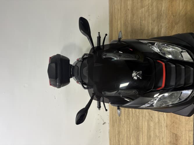 PEUGEOT PEUGEOT METROPOLIS 2019 de segunda mano