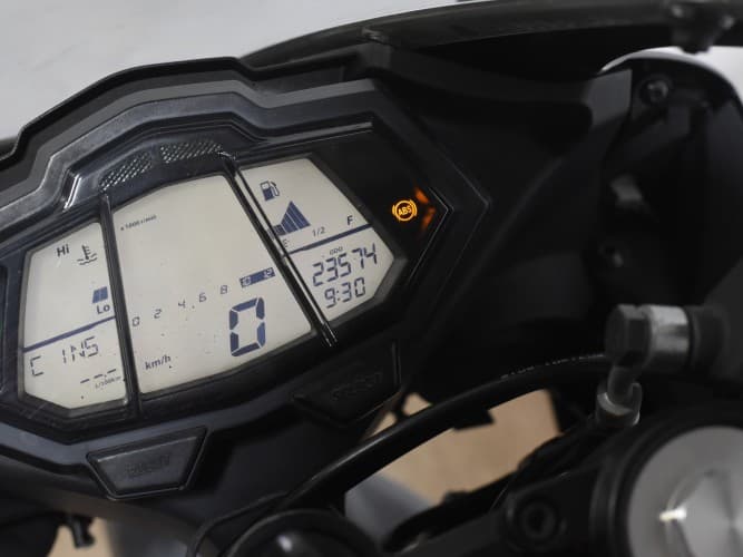 YAMAHA YZF R125 2018 de segunda mano