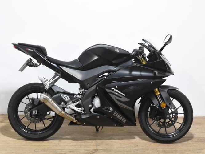 YAMAHA YZF R125 2018 de segunda mano
