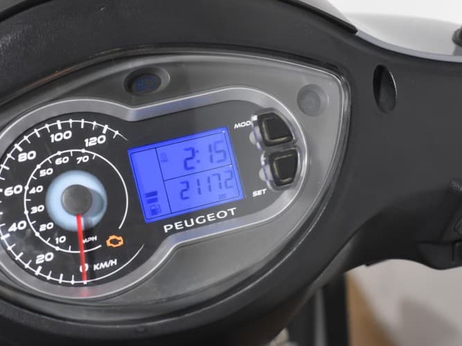 PEUGEOT TWEET 125 2023 de segunda mano