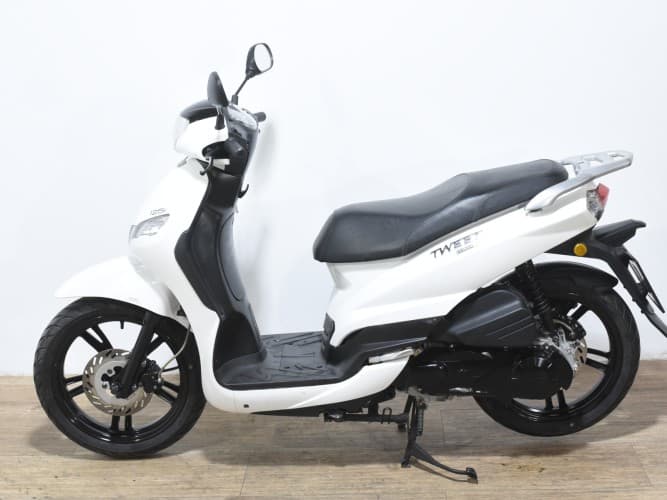 PEUGEOT TWEET 125 2022 de segunda mano