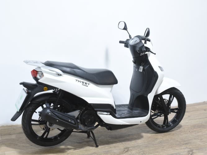 PEUGEOT TWEET 125 2022 de segunda mano