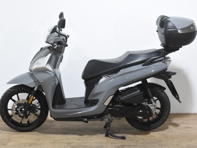 Comprar SYM SYMPHONY 125 ST-LC 2022 de segunda mano SYM SYMPHONY 125 ST-LC 2022 de segunda mano