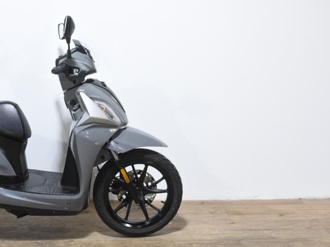 Comprar SYM SYMPHONY 125 ST-LC 2022 de segunda mano SYM SYMPHONY 125 ST-LC 2022 de segunda mano