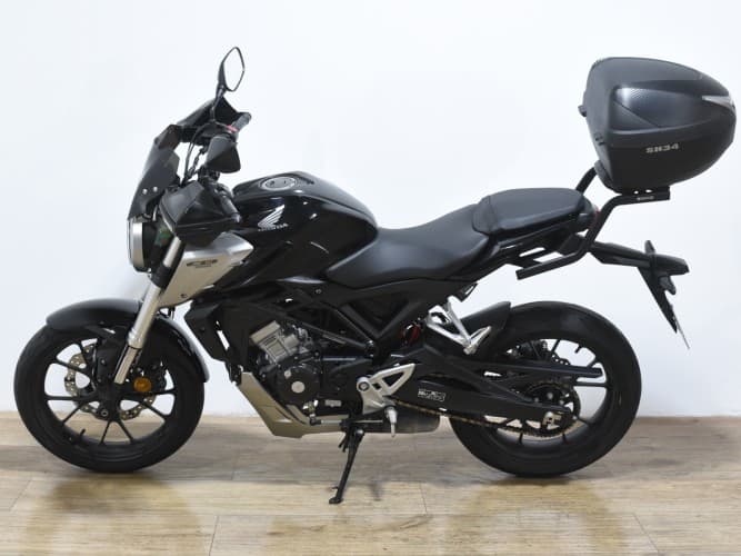 Comprar HONDA CB 125 R 2019 de segunda mano HONDA CB 125 R 2019 de segunda mano