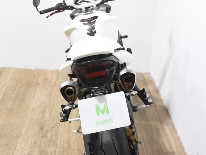 TRIUMPH STREET TRIPLE (A) 2011 de segunda mano