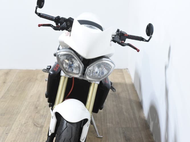 TRIUMPH STREET TRIPLE (A) 2011 de segunda mano