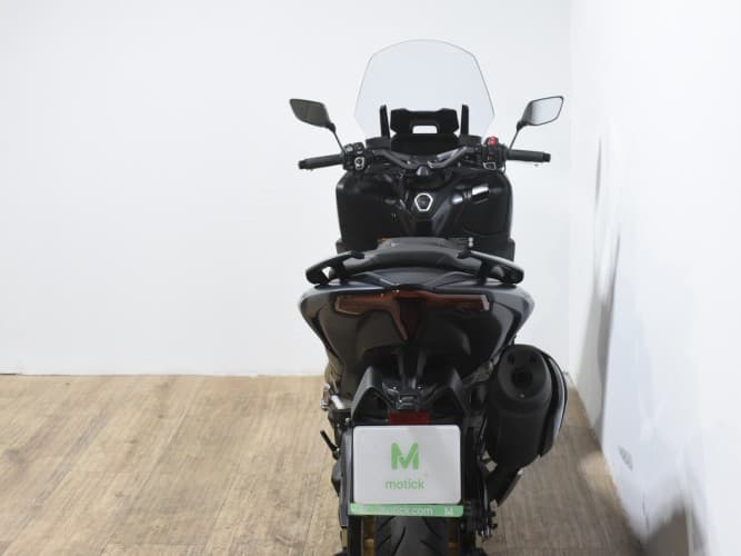 Comprar YAMAHA TMAX 560 TECH MAX 2023 de segunda mano YAMAHA TMAX 560 TECH MAX 2023 de segunda mano