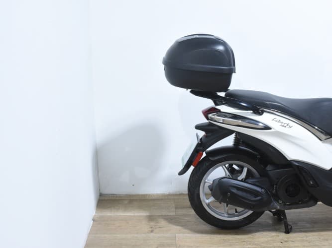 PIAGGIO LIBERTY 125 (BAUL) 2023 de segunda mano