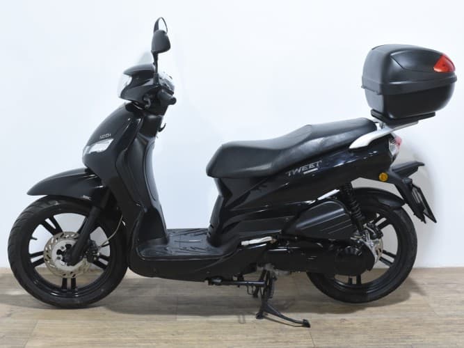 PEUGEOT TWEET 125 2022 de segunda mano