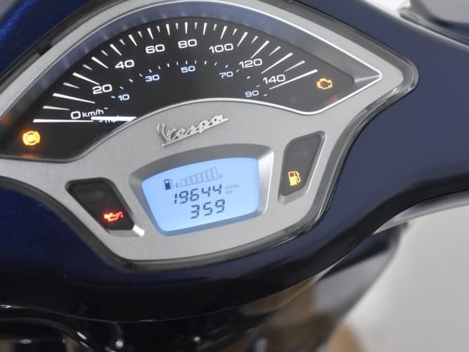 PIAGGIO VESPA PRIMAVERA 125 (BAUL) 2023 de segunda mano