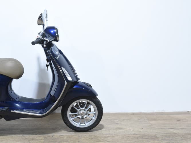 PIAGGIO VESPA PRIMAVERA 125 (BAUL) 2023 de segunda mano