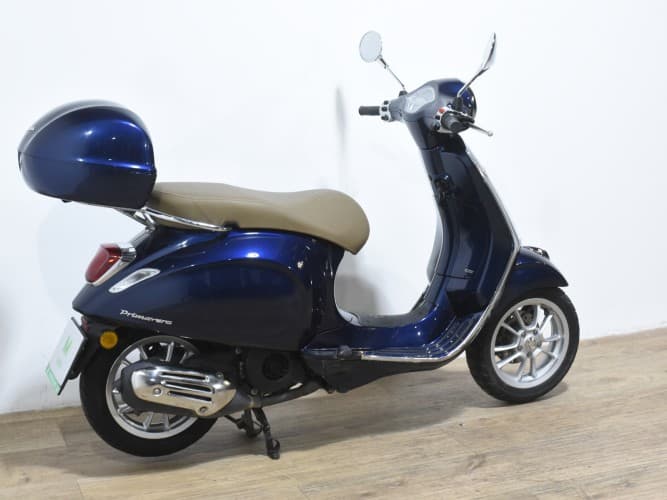 PIAGGIO VESPA PRIMAVERA 125 (BAUL) 2023 de segunda mano
