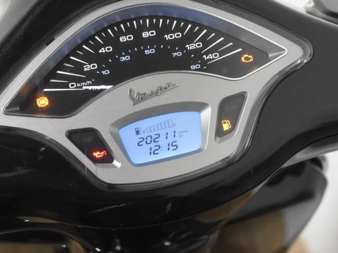 PIAGGIO VESPA PRIMAVERA 125 2023 de segunda mano