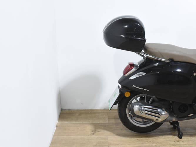 PIAGGIO VESPA PRIMAVERA 125 2023 de segunda mano