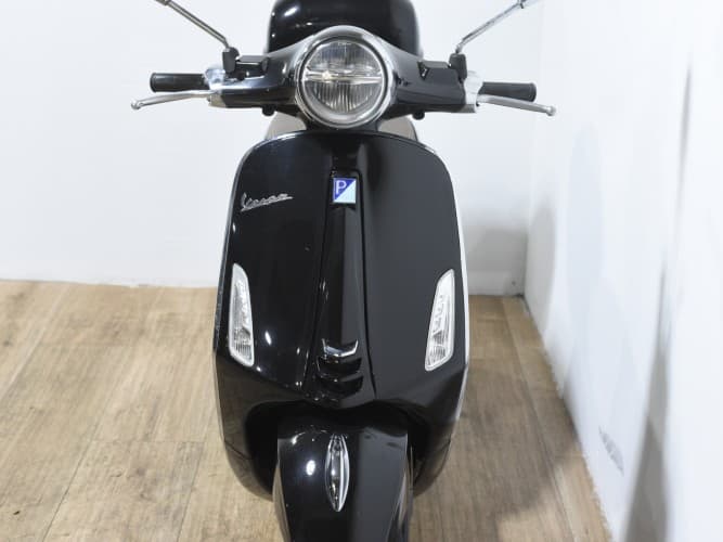 PIAGGIO VESPA PRIMAVERA 125 2023 de segunda mano