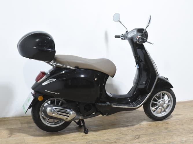 PIAGGIO VESPA PRIMAVERA 125 2023 de segunda mano