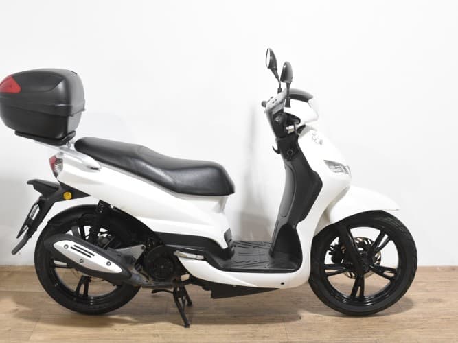 PEUGEOT TWEET 125 2023 de segunda mano