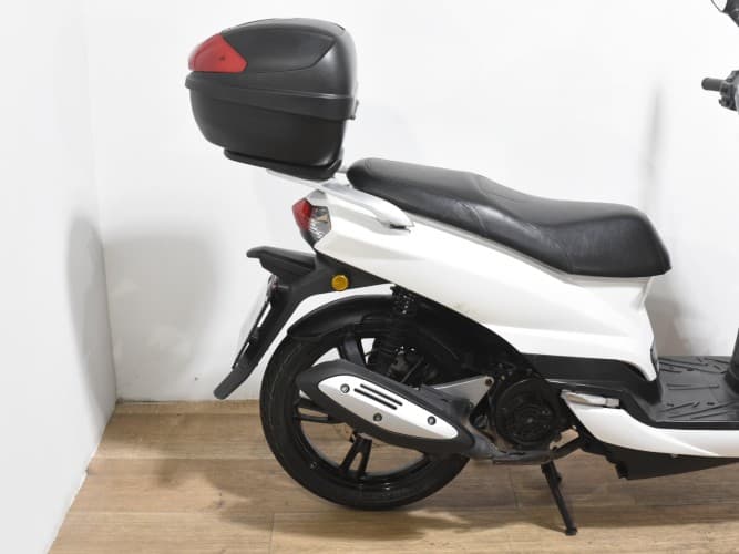 PEUGEOT TWEET 125 2023 de segunda mano