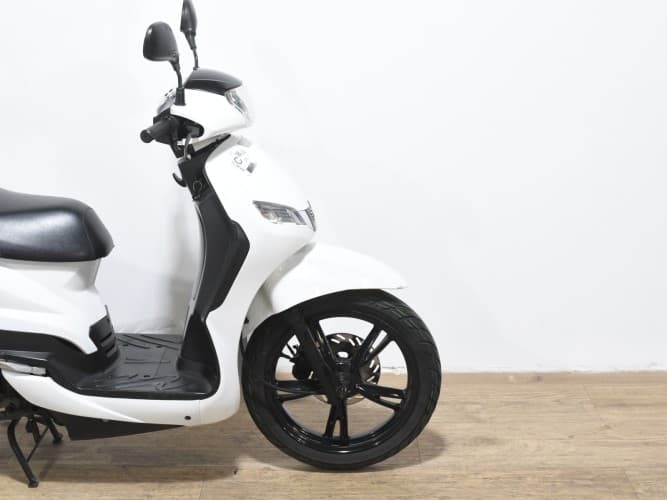 PEUGEOT TWEET 125 2023 de segunda mano