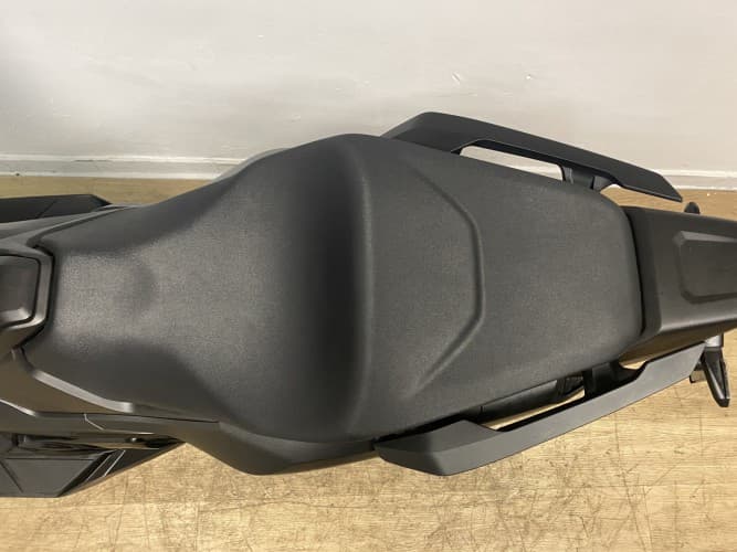 HONDA FORZA 750 2023 de segunda mano