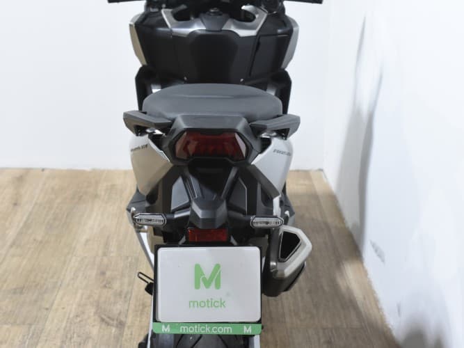 HONDA FORZA 750 (A2) 2022 de segunda mano