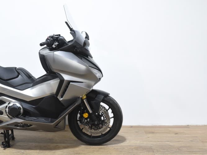 HONDA FORZA 750 (A2) 2022 de segunda mano