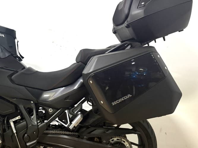 HONDA NT 1100 (3 MALETAS) 2026 de segunda mano