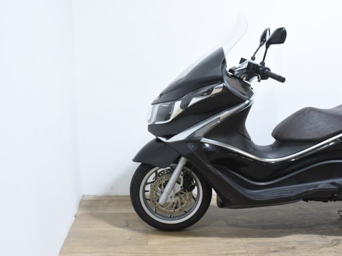 PIAGGIO X 10 125 2025 de segunda mano