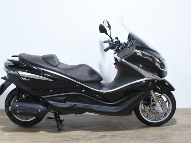 PIAGGIO X 10 125 2025 de segunda mano