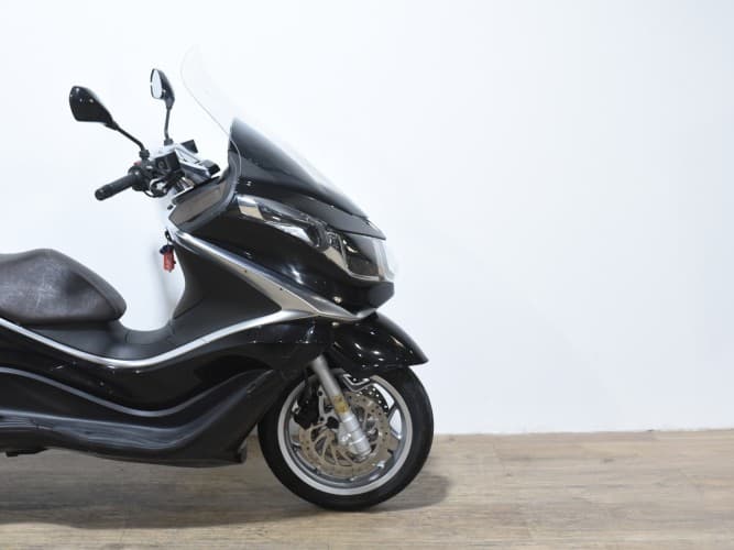 PIAGGIO X 10 125 2025 de segunda mano