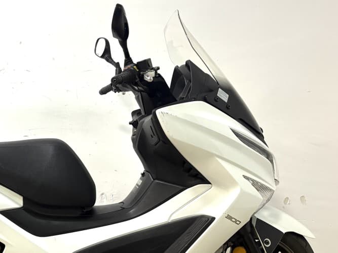KYMCO GRAND DINK 300 2019 de segunda mano