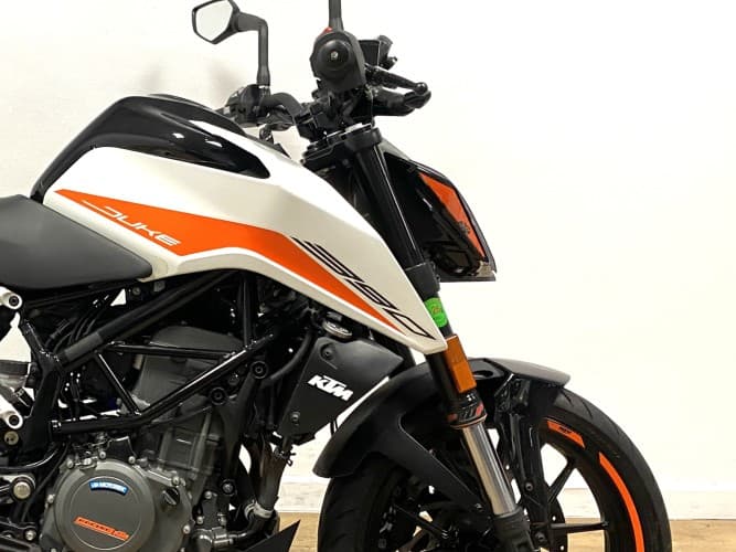 KTM DUKE 390 2021 de segunda mano