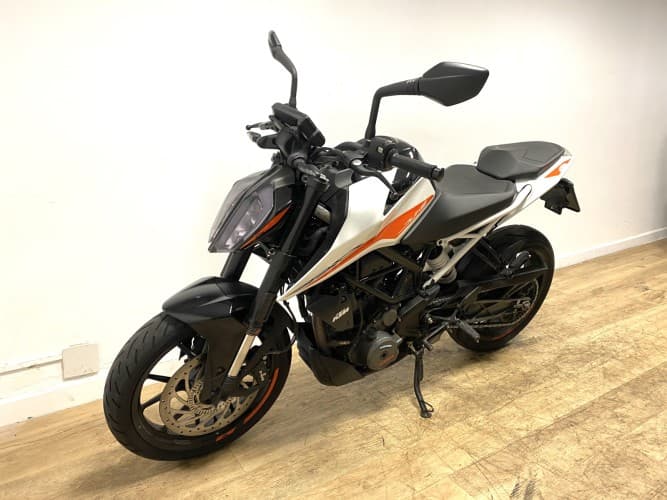 KTM DUKE 390 2021 de segunda mano