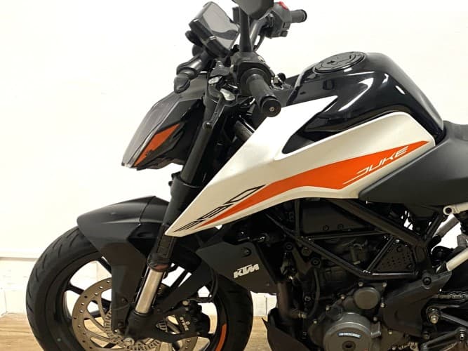 KTM DUKE 390 2021 de segunda mano