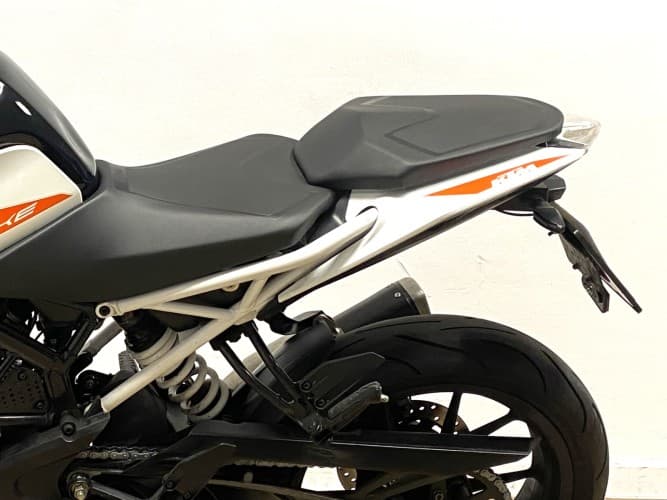 KTM DUKE 390 2021 de segunda mano