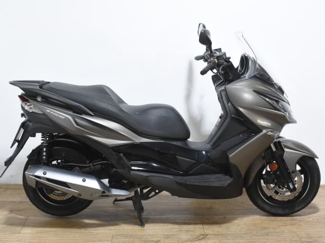 KAWASAKI J125 2019 de segunda mano