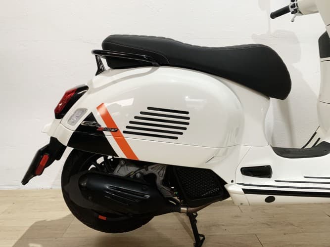 PIAGGIO VESPA GTS 125 2023 de segunda mano