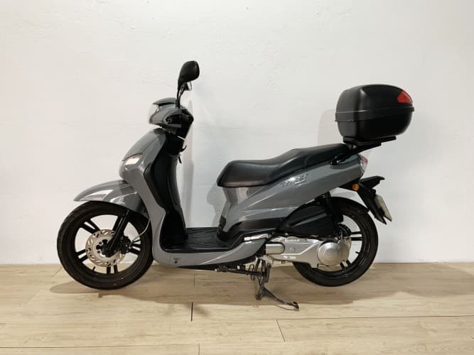 PEUGEOT TWEET 125 ( TOP CASE ) 2023 de segunda mano