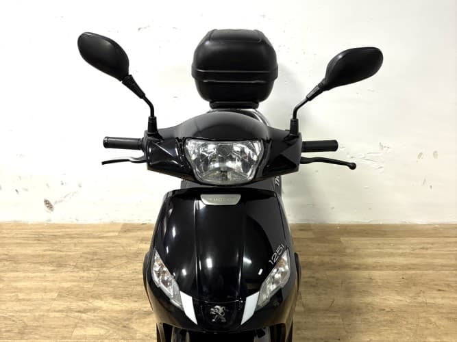 PEUGEOT TWEET 125 (BAUL) 2023 de segunda mano