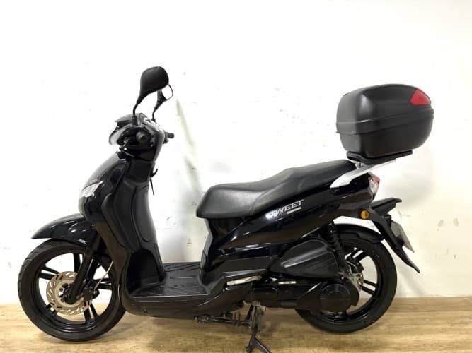 PEUGEOT TWEET 125 (BAUL) 2023 de segunda mano