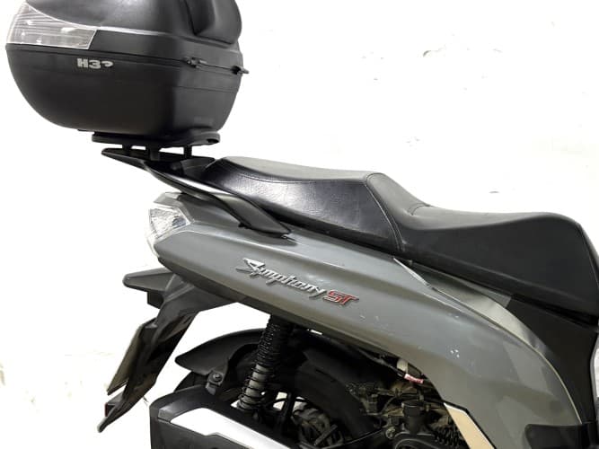 SYM SYMPHONY ST 125 LC (TOP CASE) 2022 de segunda mano
