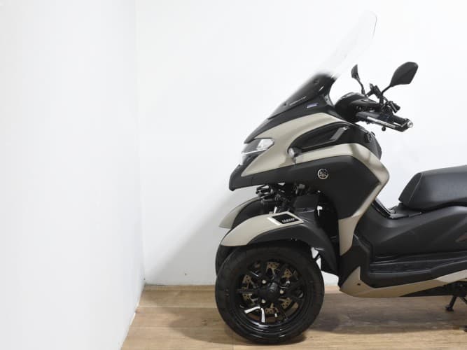 YAMAHA TRICITY 300 2022 de segunda mano