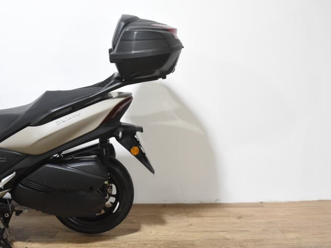 YAMAHA TRICITY 300 2022 de segunda mano