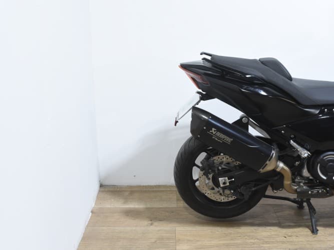 YAMAHA TMAX 560 TECH MAX 2023 de segunda mano