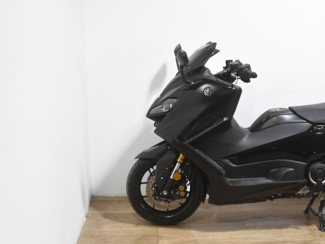 YAMAHA TMAX 560 TECH MAX 2023 de segunda mano