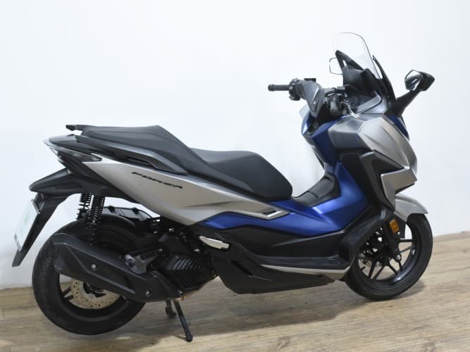 HONDA FORZA 125 2021 de segunda mano