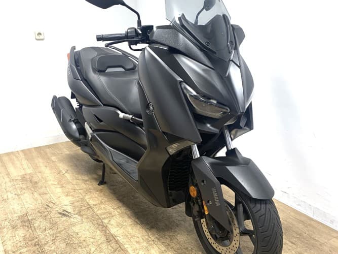 YAMAHA XMAX 125 2021 de segunda mano