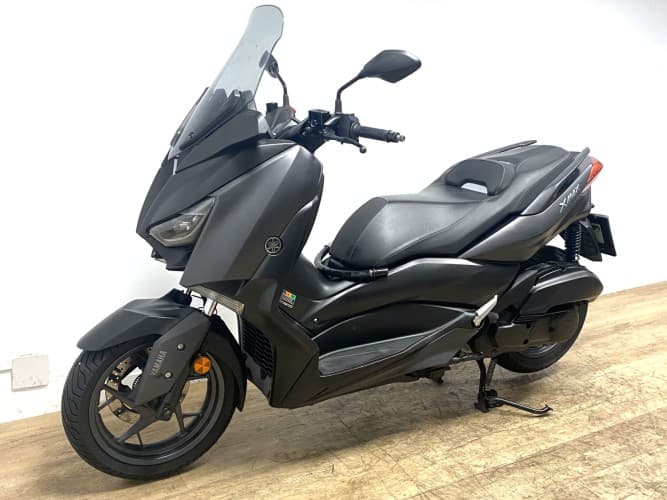 YAMAHA XMAX 125 2021 de segunda mano
